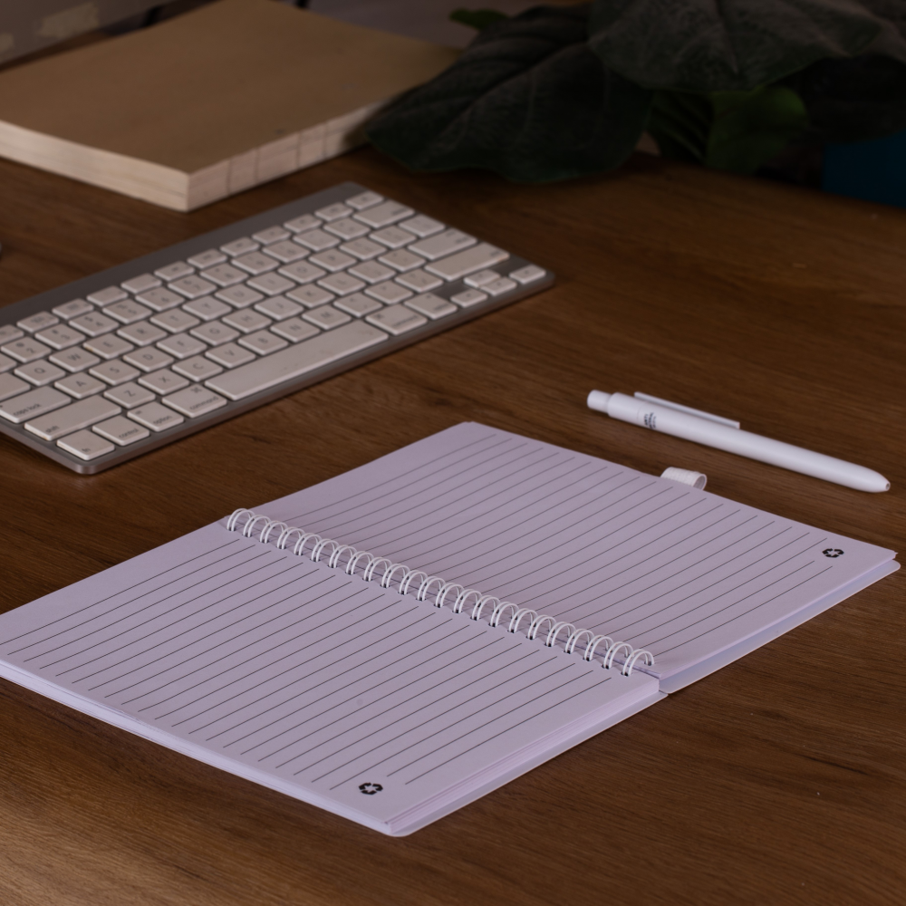 Caderno A5 Capa em PP com Caneta